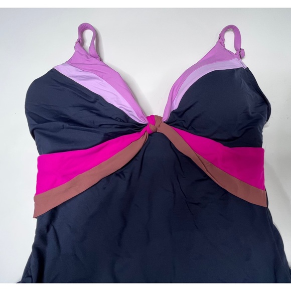 Robin Piccone Billie Twist Front One-Piece Swim Crew Size 10 - Picture 4 of 7